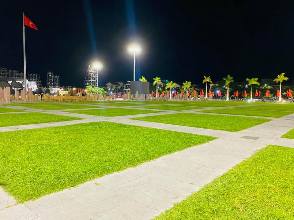 Hành động đẹp của các bạn trẻ giúp đem lại môi trường xanh, sạch, đẹp.