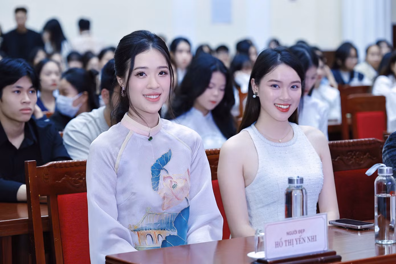 Hồ Thị Yến Nhi và Phạm Thị Phương Trinh tại tuyển sinh Hoa hậu Việt Nam 2024. Hồ Thị Yến Nhi và Phạm Thị Phương Trinh tại tuyển sinh Hoa hậu Việt Nam 2024.