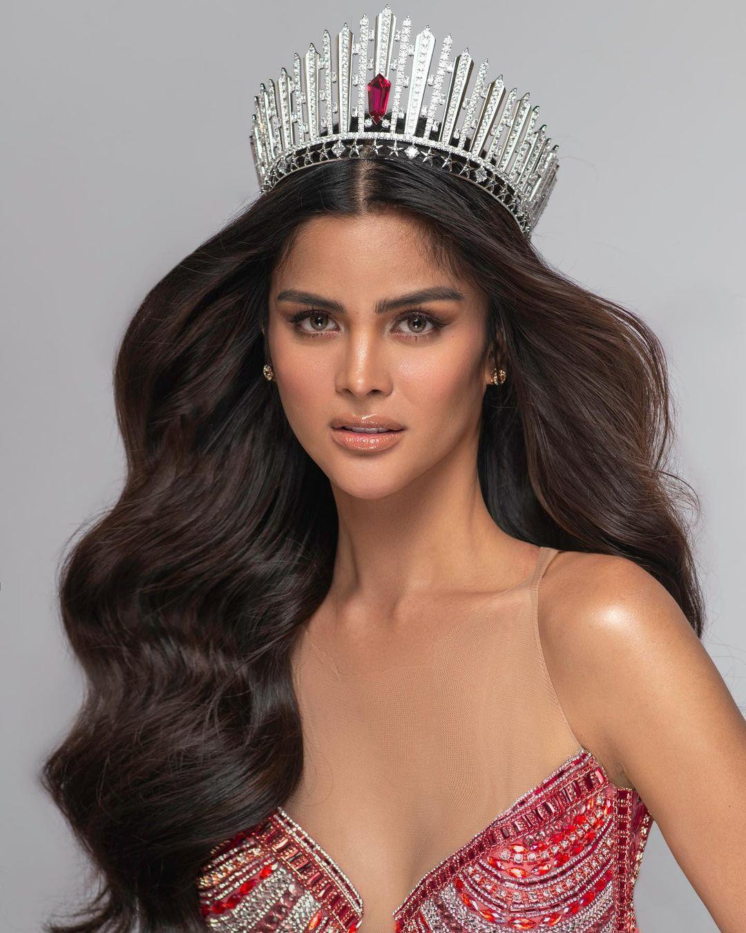 Tối 25/6, người đẹp 27 tuổi đến từ Philippines - Fuschia Anne Ravena đã đăng quang Hoa hậu Chuyển giới Quốc tế 2022 trong đêm chung kết diễn ra tại Thái Lan.