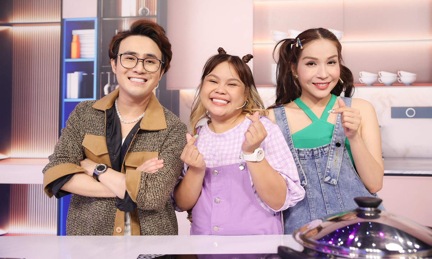 Danh hài Ngọc Hoa cùng đội với diễn viên Khả Như và Huỳnh Lập.