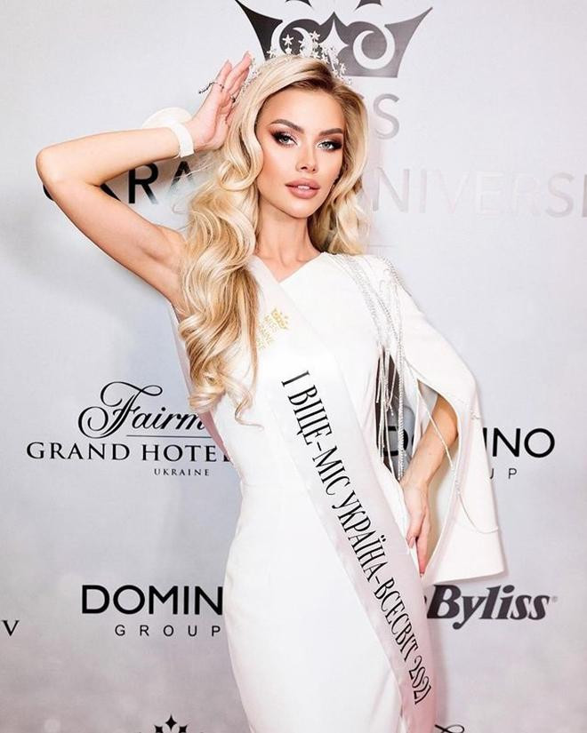 Cô là Á hậu 1 của cuộc thi Hoa hậu Hoàn vũ Ukraine 2021 và sẽ đại diện Ukraine đến với Miss Universe 2022.