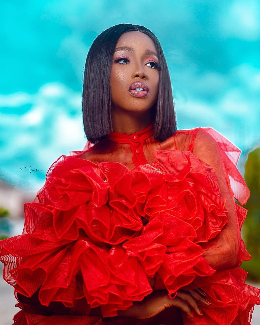 Cô có khả năng biến hóa với rất nhiều phong cách khác nhau.