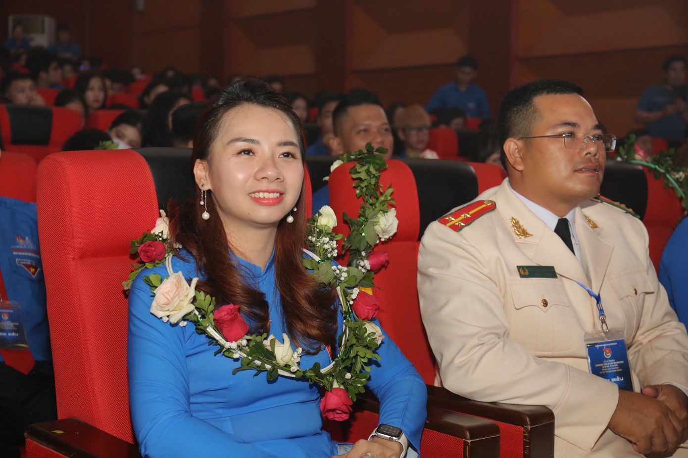 Các cán bộ Đoàn tiêu biểu nhận Giải thưởng Lý Tự Trọng năm 2023 tại chương trình. Ảnh: Bảo Anh