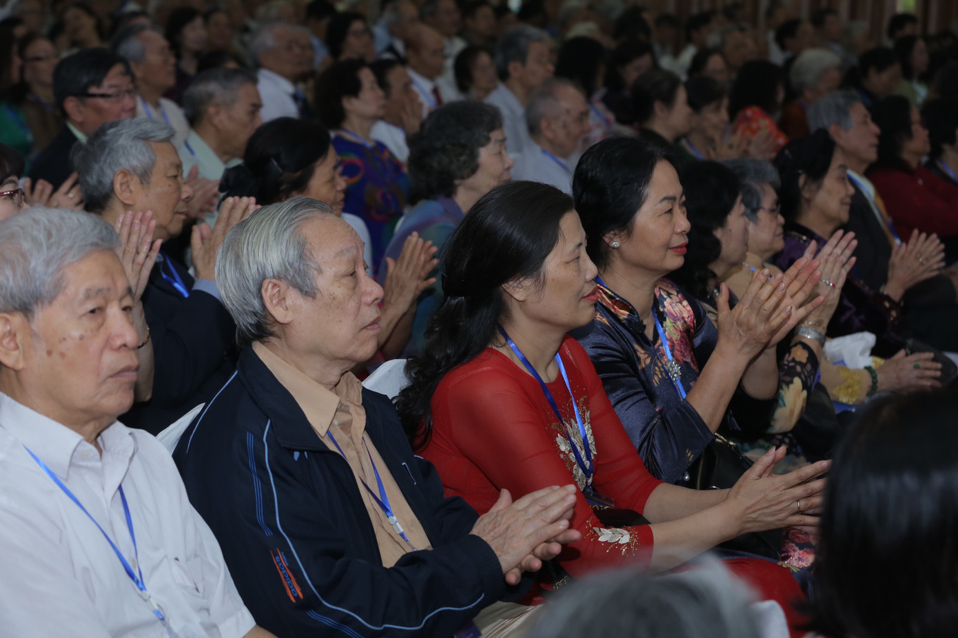 Cựu cán bộ Đoàn các thời kỳ tham dự buổi gặp mặt. Ảnh: Bảo Anh Cựu cán bộ Đoàn các thời kỳ tham dự buổi gặp mặt. Ảnh: Bảo Anh