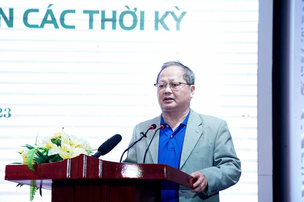 Ông Hà Quang Dự, Nguyên Bí thư thứ nhất T.Ư Đoàn, Trưởng ban liên lạc cựu cán bộ Đoàn Thanh niên phát biểu tại buổi gặp mặt. Ảnh: Bảo Anh Ông Hà Quang Dự, Nguyên Bí thư thứ nhất T.Ư Đoàn, Trưởng ban liên lạc cựu cán bộ Đoàn Thanh niên phát biểu tại buổi gặp mặt. Ảnh: Bảo Anh