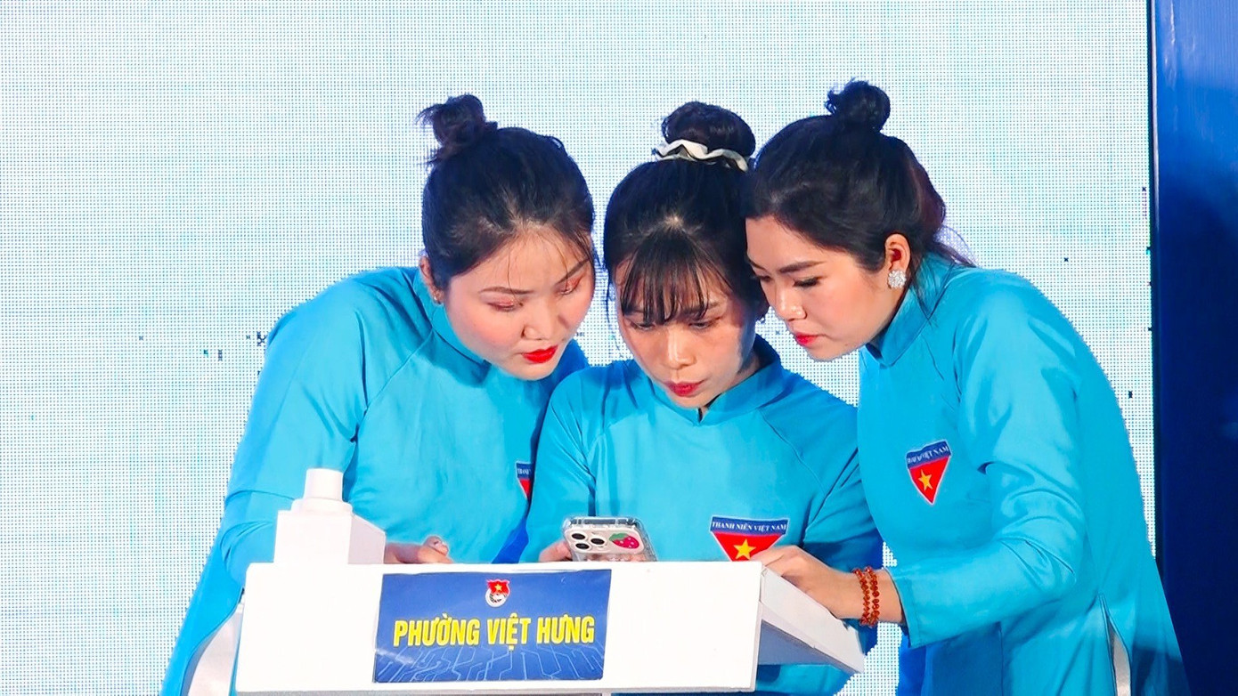 Các đội thi tranh tài tại cuộc thi