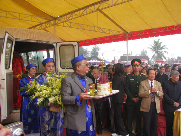 Chùm ảnh của Hoàng Lam