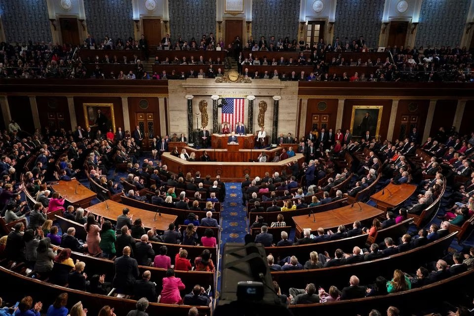 Ông Biden có bài phát biểu Thông điệp liên bang trên Đồi Capitol. Ảnh: Reuters