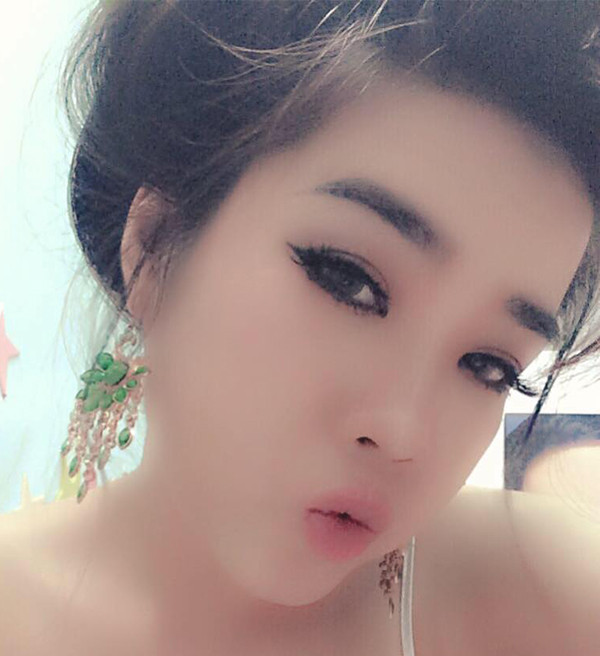 Xôn xao chuyện cô gái đăng ảnh mặt mộc để từ bỏ 'sống ảo' ảnh 2