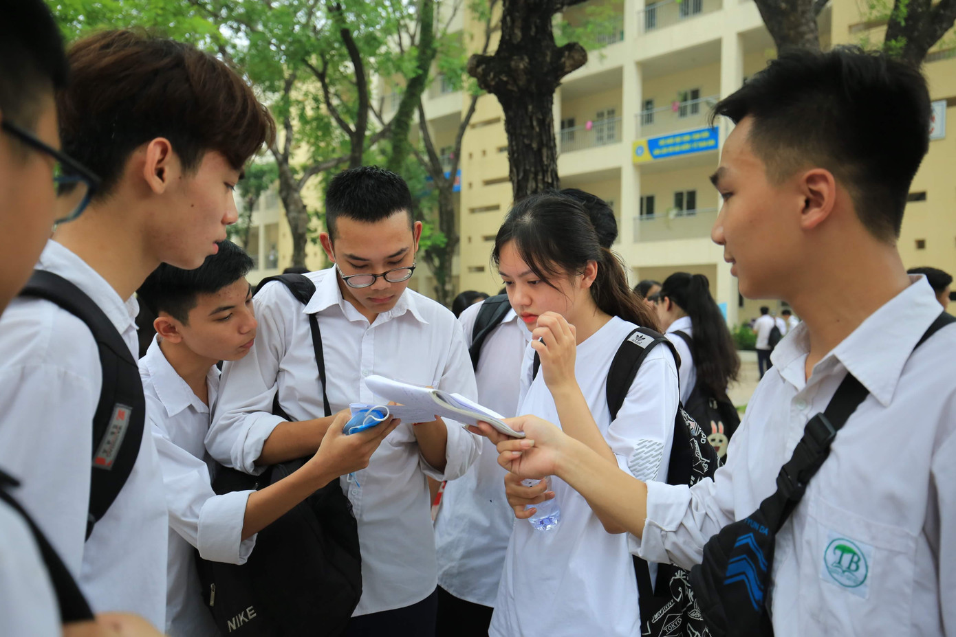 Mơ ước đặc biệt của nữ sinh điểm 10 Sử duy nhất ở TPHCM ảnh 7