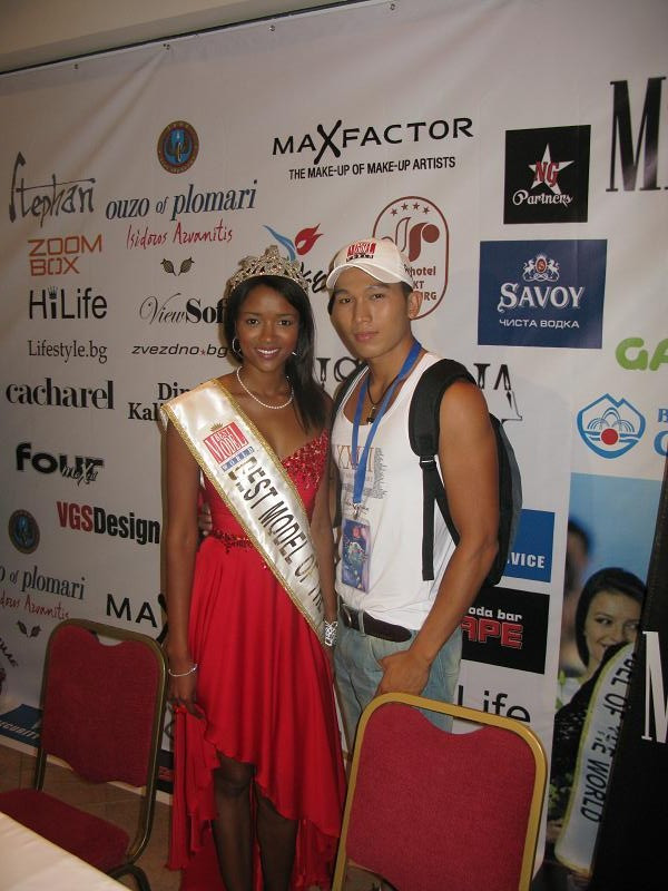 Nữ quán quân Aicha Dicko của Best Model of the World 2010