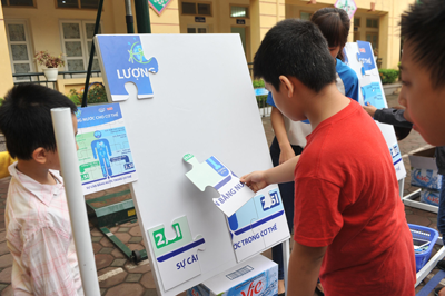 Nhiều phụ nữ phải đi bộ 6km để lấy nước sạch! ảnh 3