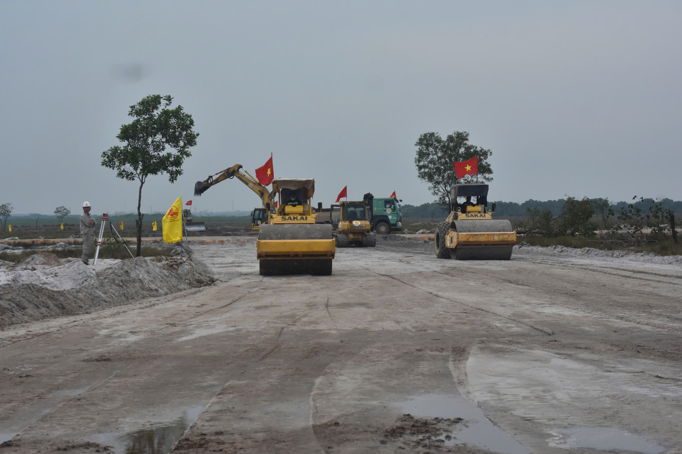 Việc thành lập Ban QLDA khu vực nhằm quản lý hiệu quả các dự án đầu tư công (Trong ảnh: Dự án Cảng Hàng không Quảng Trị với hợp đồng kéo dài tới 47 năm 2 tháng) Việc thành lập Ban QLDA khu vực nhằm quản lý hiệu quả các dự án đầu tư công (Trong ảnh: Dự án Cảng Hàng không Quảng Trị với hợp đồng kéo dài tới 47 năm 2 tháng)