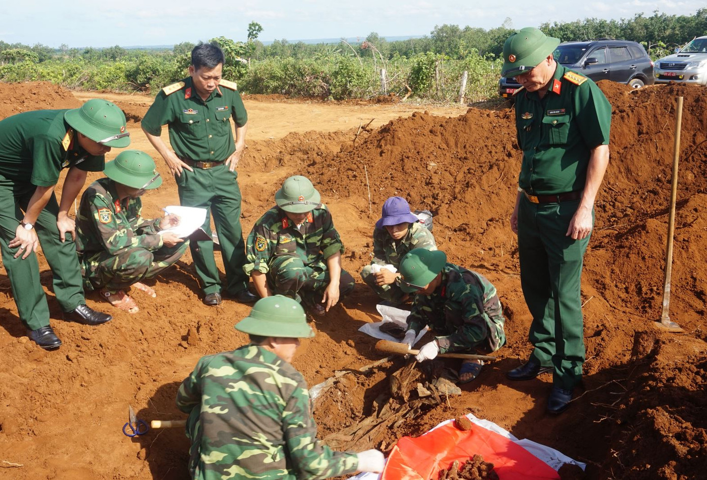Khu vực tìm thấy hài cốt liệt sĩ. Khu vực tìm thấy hài cốt liệt sĩ.