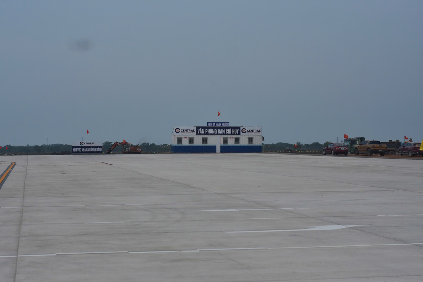 Dự án gồm hai thành phần gồm giải phóng mặt bằng (GPMB) do địa phương thực hiện và thành phần xây dựng cảng hàng không do nhà đầu tư tư nhân thực hiện với tổng mức đầu tư 5.821 tỉ đồng.