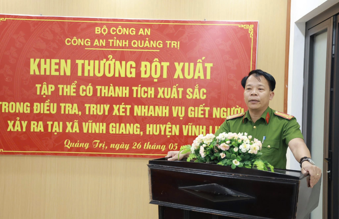 Trung tá Hồ Sĩ Đông-Trưởng phòng Cảnh sát Hình sự Công an tỉnh Quảng Trị báo cáo quá trình truy bắt đối tượng giết người Võ Thế Hùng Trung tá Hồ Sĩ Đông-Trưởng phòng Cảnh sát Hình sự Công an tỉnh Quảng Trị báo cáo quá trình truy bắt đối tượng giết người Võ Thế Hùng