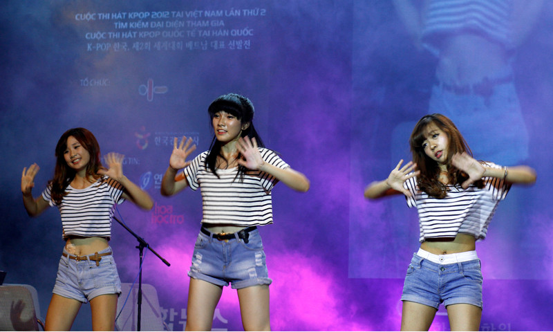 "Cháy" trên sân khấu. "Cháy" trên sân khấu.