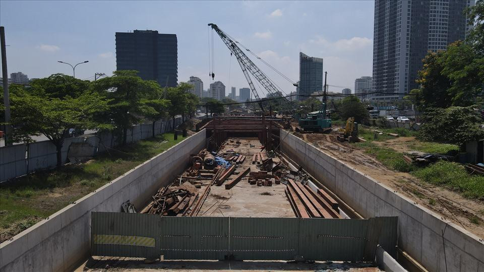 Công trình hầm chui nút giao thông Nguyễn Văn Linh – Nguyễn Hữu Thọ.