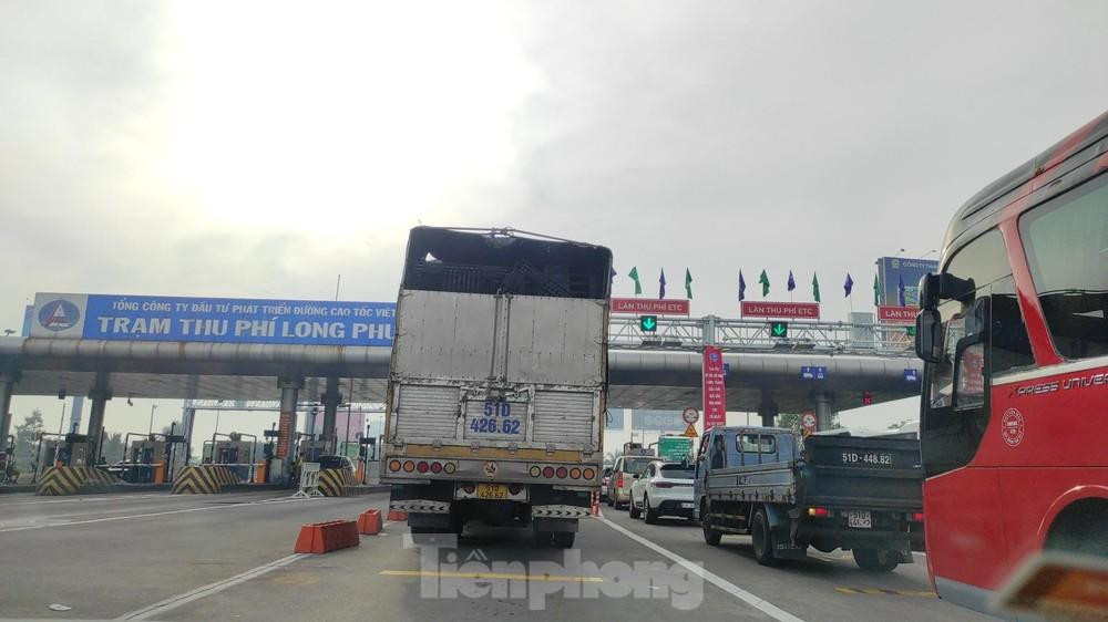 Trạm thu phí Long Phước trên cao tốc TPHCM - Long Thành - Dầu Giây. Trạm thu phí Long Phước trên cao tốc TPHCM - Long Thành - Dầu Giây.