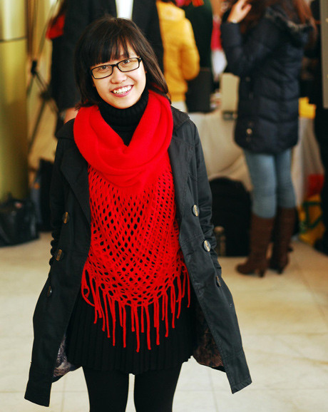 Hiện Trang đang làm giám đốc PR của một công ty truyền thông mà bạn đồng sáng lập.. Hiện Trang đang làm giám đốc PR của một công ty truyền thông mà bạn đồng sáng lập.