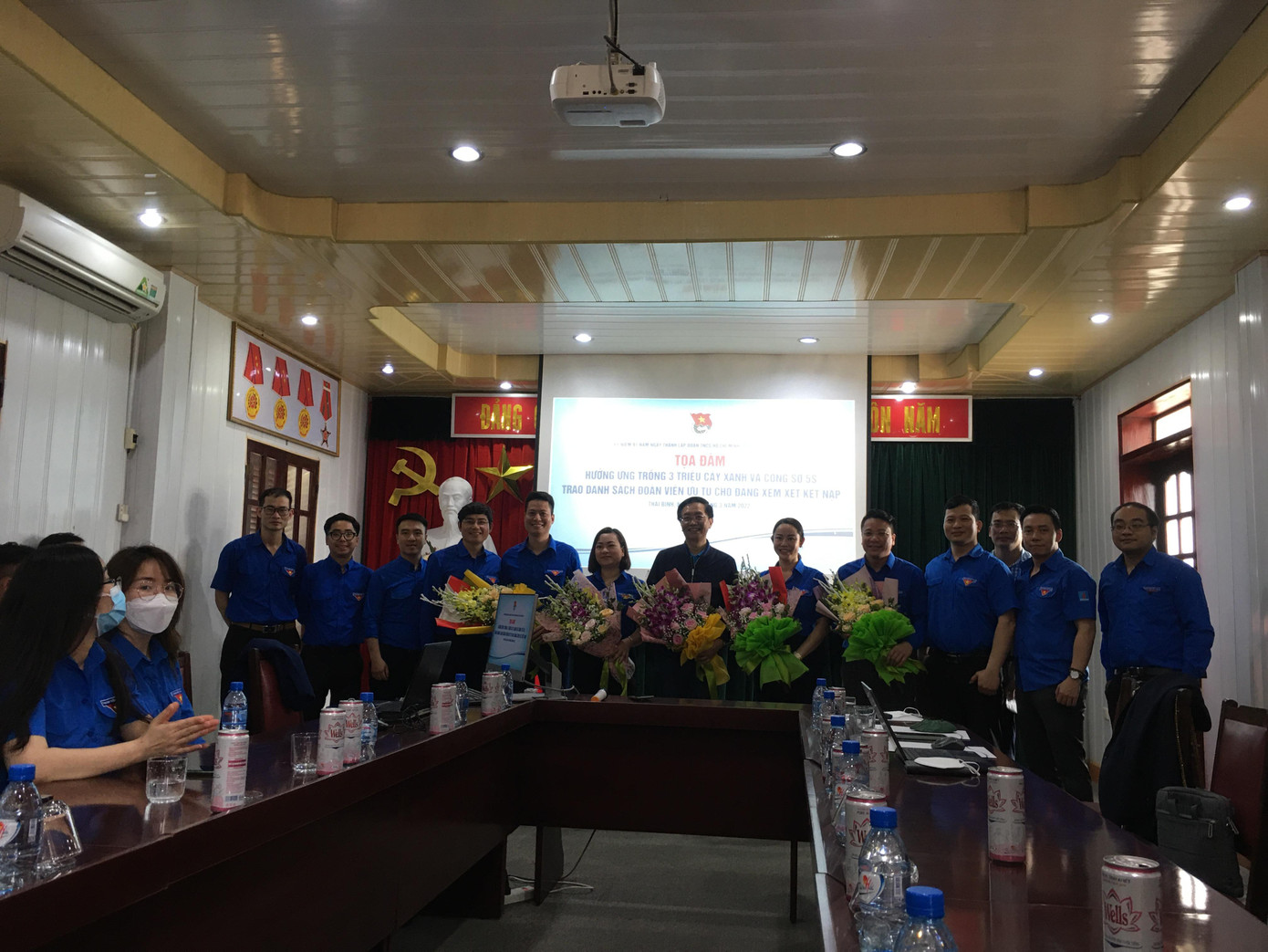 Đại biểu tham dự toạ đàm Hưởng ứng trồng 3 triệu cây xanh và công sở 5S tại cơ quan Đại biểu tham dự toạ đàm Hưởng ứng trồng 3 triệu cây xanh và công sở 5S tại cơ quan