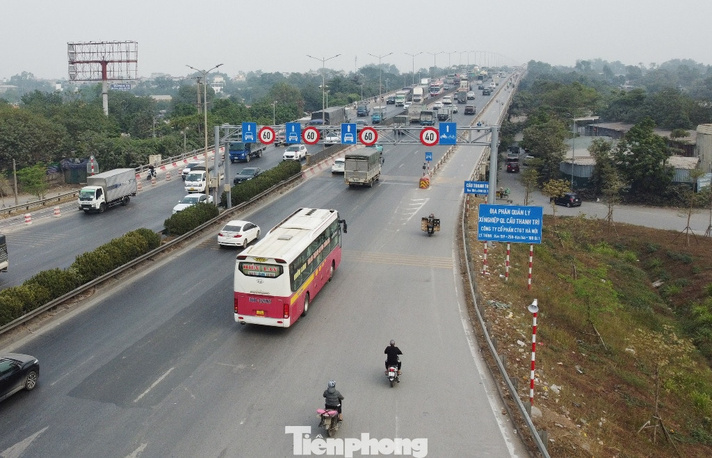 Mục tiêu của việc lắp hệ thống loa phát thanh được đơn vị thực hiện là Ban Duy tu các công trình hạ tầng giao thông, Sở GTVT Hà Nội cho biết, là để tuyên truyền, nhắc nhở người tham gia giao thông đảm bảo an toàn giao thông.