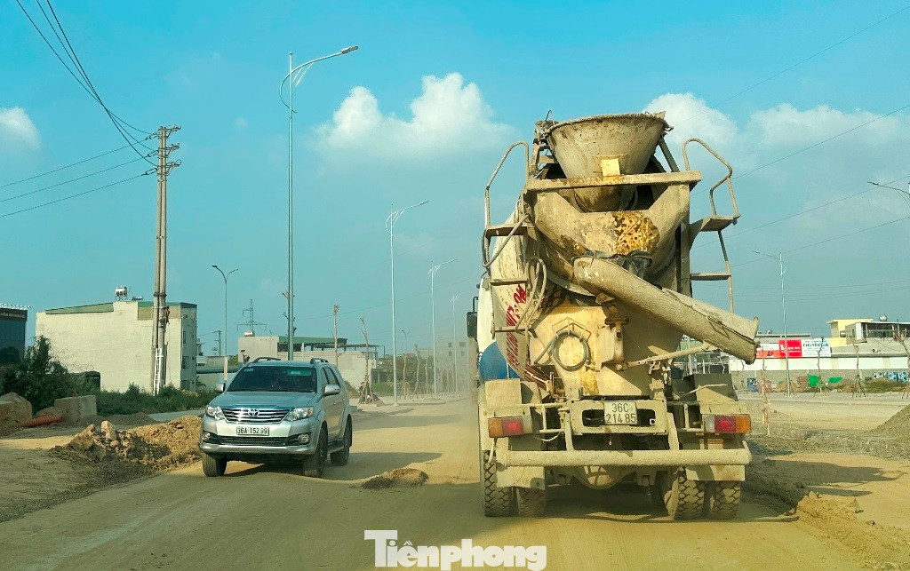 Xe công trường quần đảo, cày nát nhiều tuyến đường QL, tỉnh lộ tại Thanh Hóa