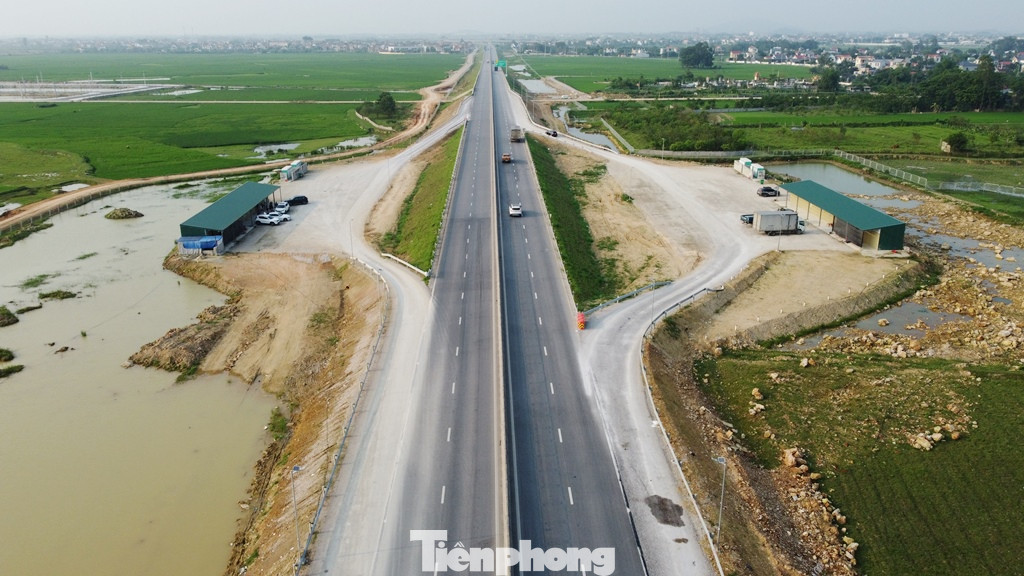 Mới 5/8 vị trí xây dựng trạm dừng nghỉ trên cao tốc Bắc Nam có mặt bằng để thực hiện dự án.