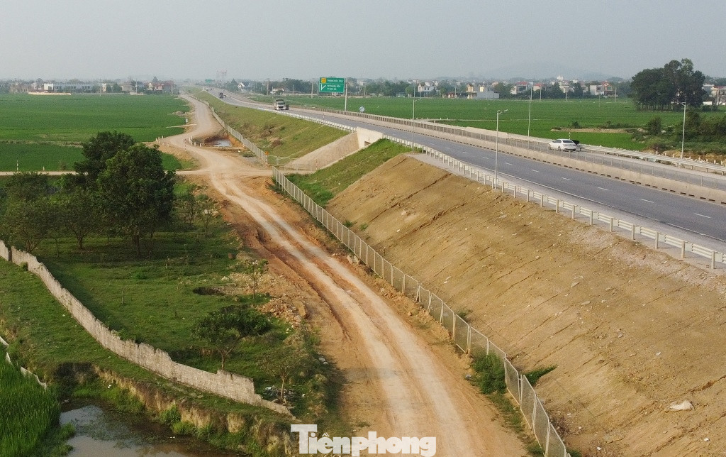 Tại các dự án cao tốc Nghi Sơn - Diễn Châu, Diễn Châu - Bãi Vọt cũng đã được quy hoạch mặt bằng để xây dựng trạm dừng nghỉ nhưng hiện công trình này vẫn chưa được thi công.