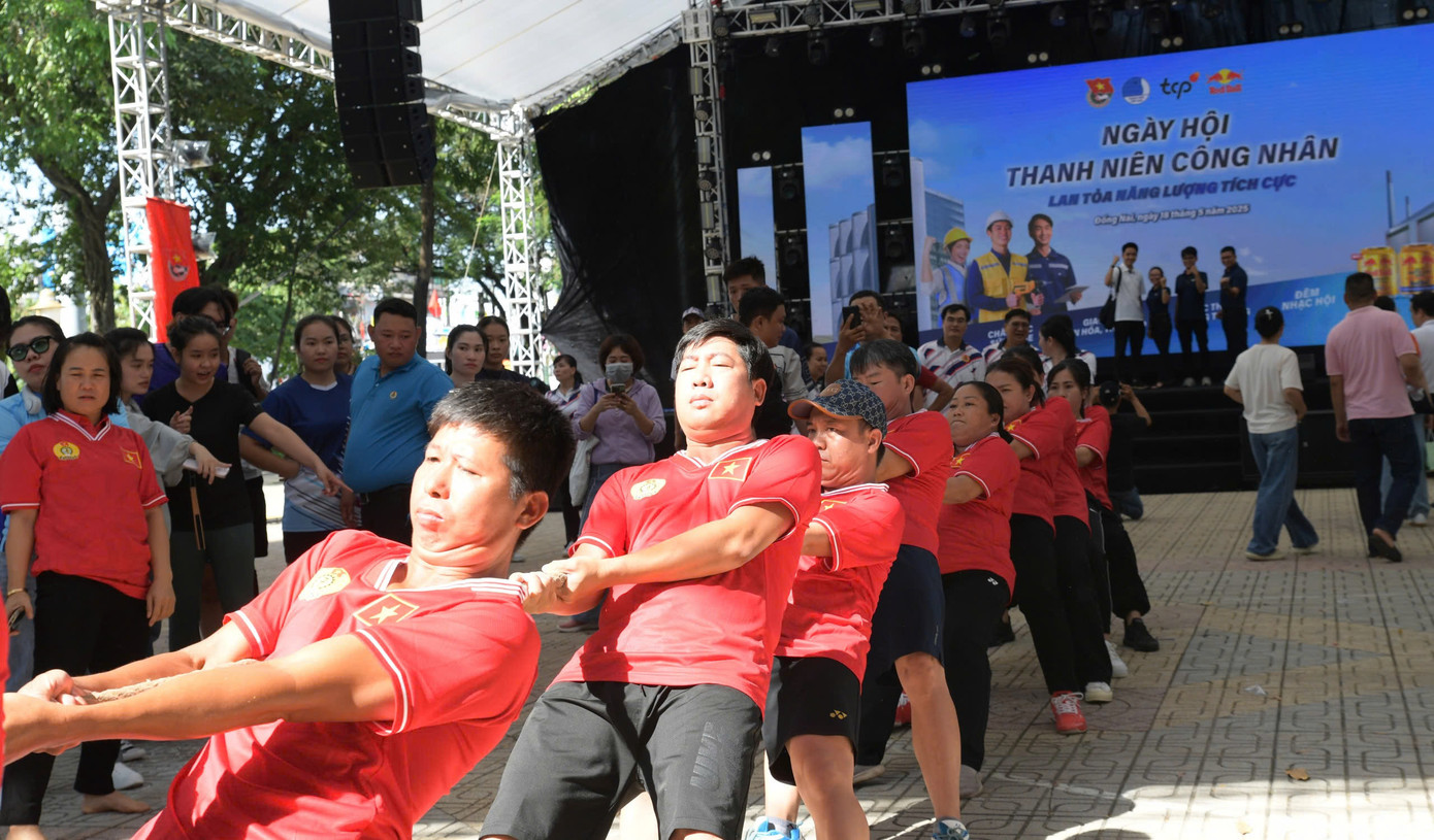 Nhiều hoạt động thể thao diễn ra tại ngày hội