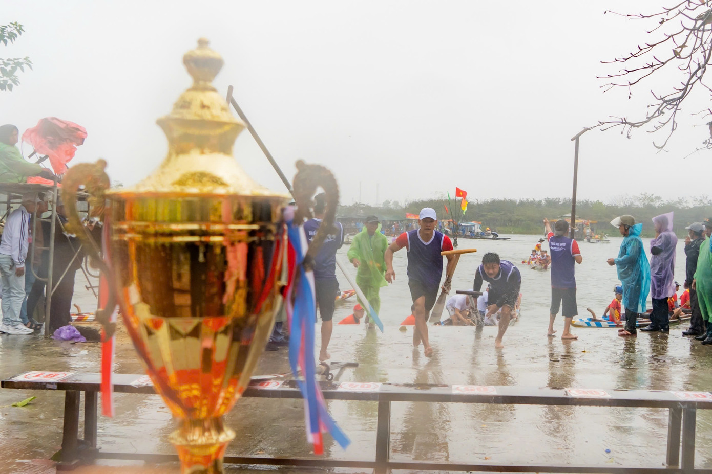 Hình ảnh các vận động viên quyết tâm về đích.