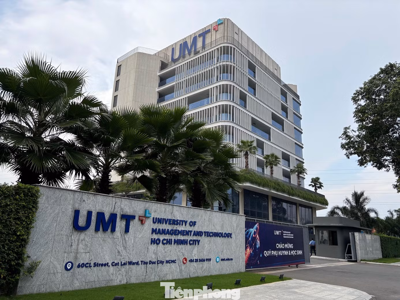 ĐH Quản lý và Công nghệ TPHCM.