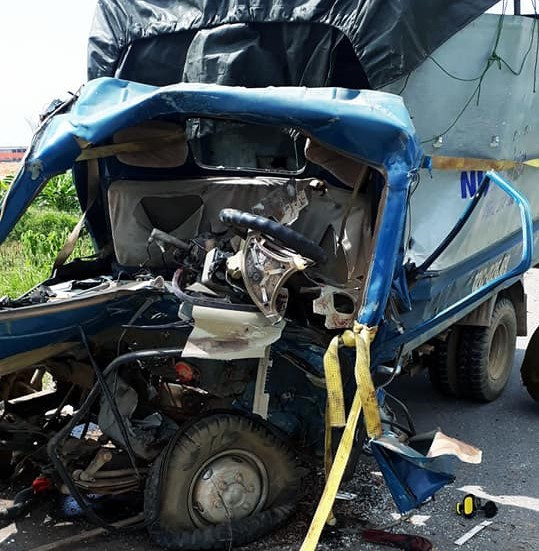 Bản tin 8H: Bé gái 11 tuổi chết thảm sau khi va chạm với xe khách. ảnh 1