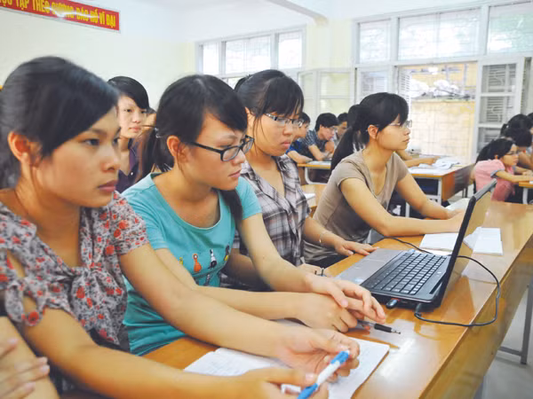 Tới đây sinh viên tốt nghiệp đại học sẽ do trường cấp bằng Ảnh: Hồng Vĩnh. Tới đây sinh viên tốt nghiệp đại học sẽ do trường cấp bằng Ảnh: Hồng Vĩnh