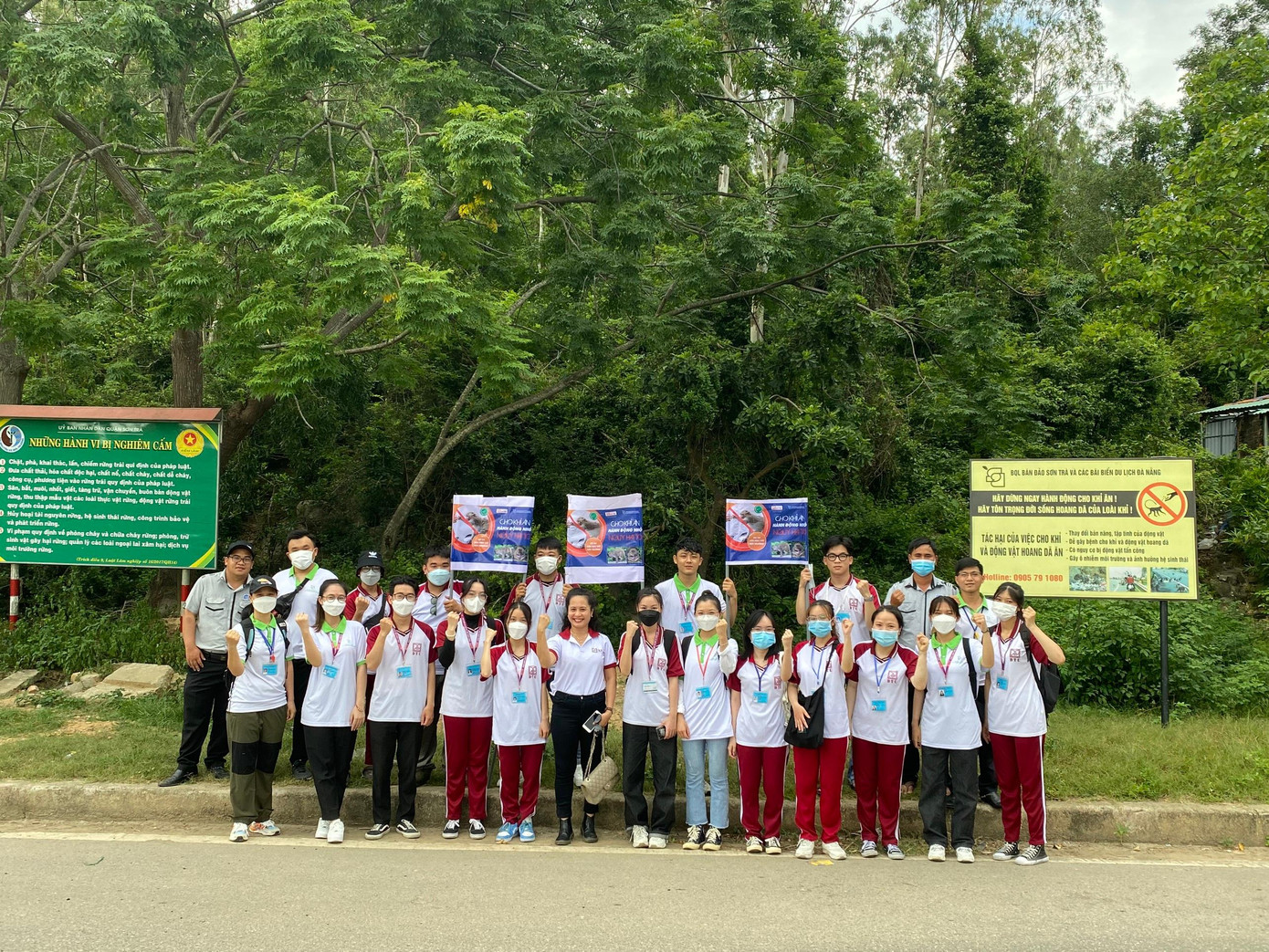 Sinh viên ĐH Duy Tân tham gia chiến dịch bảo vệ khỉ Sơn Trà Sinh viên ĐH Duy Tân tham gia chiến dịch bảo vệ khỉ Sơn Trà