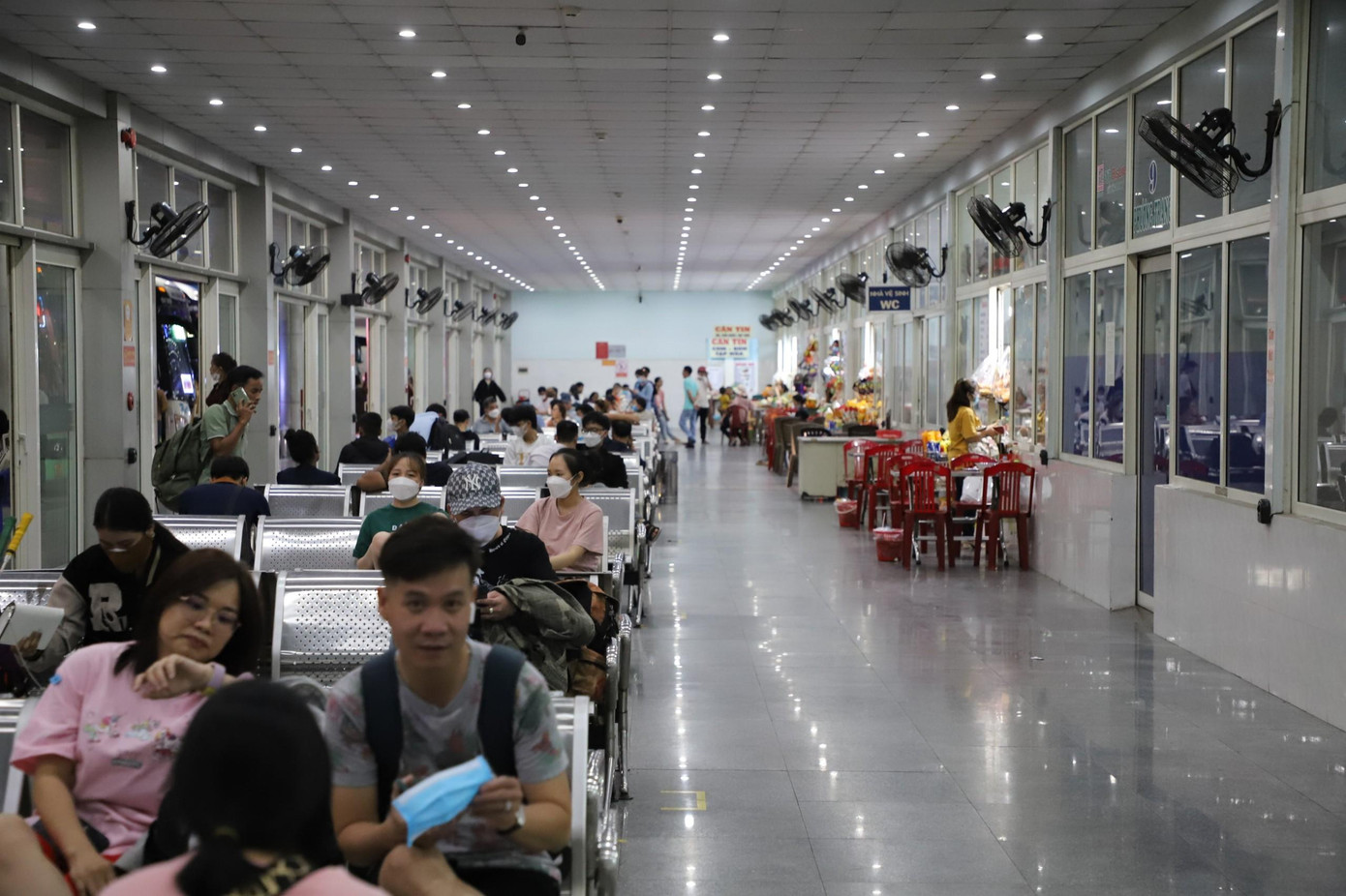 Theo ghi nhận, lượng vé đã bán ở chiều đi từ Đà Nẵng ra các tỉnh miền Trung và phía Bắc trong ngày 31/8 gần như đã hết