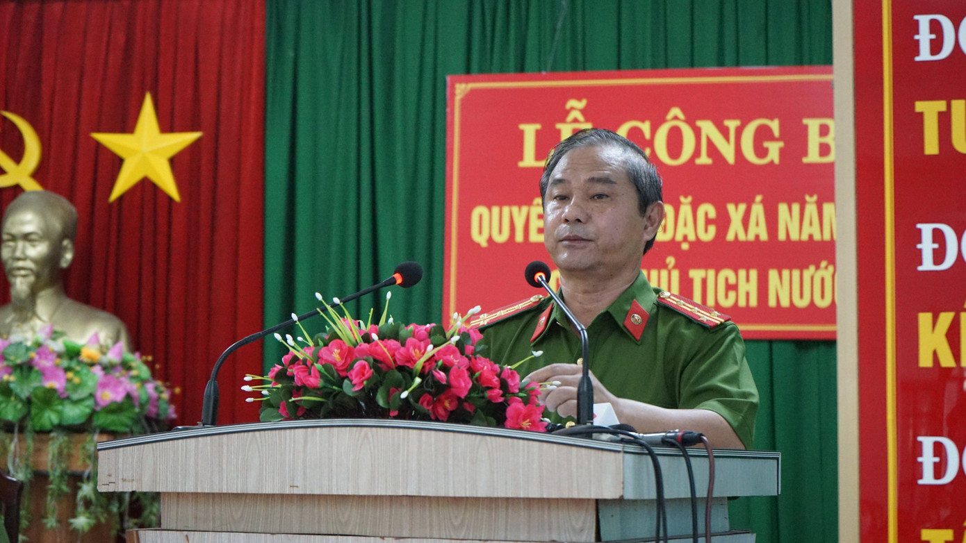 Đại tá Phan Văn Dũng tại buổi công bố.