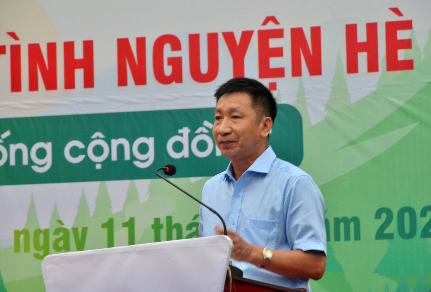 Phát biểu tại buổi Lễ, PGS.TS. Lê Thành Bắc, Phó Giám đốc ĐHĐN, Trưởng Ban Chỉ đạo Chiến dịch nhấn mạnh, ý nghĩa của Chiến dịch sinh viên tình nguyện hè không chỉ “đơn thuần là những chuyến đi, trải nghiệm để rèn luyện kỹ năng mà là chuỗi các hoạt động có ý nghĩa xã hội lớn lao và tính nhân văn sâu sắc”, từ đó để lại những dấu ấn, hình ảnh, câu chuyện đẹp về sinh viên trên các địa bàn còn không ít khó khăn của khu vực miền Trung-Tây Nguyên.