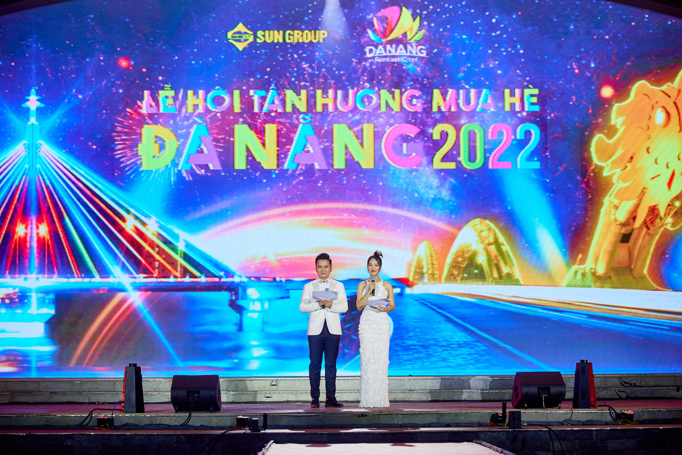 Tối 9/7, tại Công viên Châu Á (Asia Park) đã diễn ra Đại nhạc hội Take me to the Sun đánh dấu một mùa hè du lịch hồi sinh mạnh mẽ của du lịch Đà Nẵng. Tối 9/7, tại Công viên Châu Á (Asia Park) đã diễn ra Đại nhạc hội Take me to the Sun đánh dấu một mùa hè du lịch hồi sinh mạnh mẽ của du lịch Đà Nẵng.