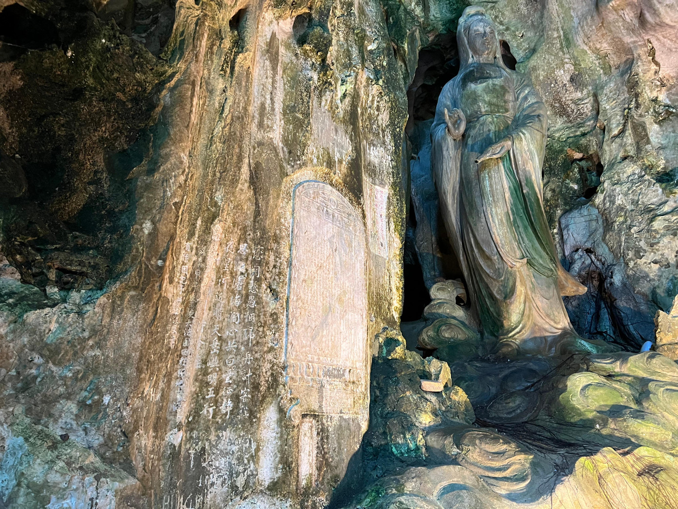 Bia ma nhai thể hiện rõ tính giao thoa, hòa điệu về kinh tế, văn hóa, xã hội giữa các quốc gia như Nhật Bản - Trung Hoa - Việt Nam tại Việt Nam từ thế kỷ XVII đến thế kỷ XIX.