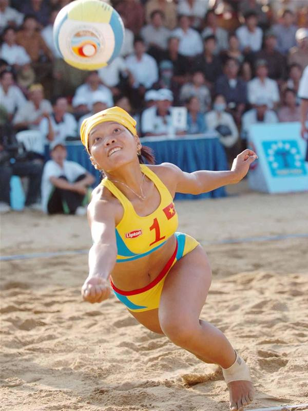 "Những cô gái chân dài" khuấy động Tuần Châu ảnh 2