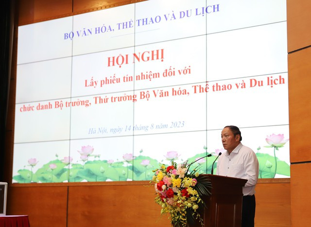 Bộ trưởng VHTTDL Nguyễn Văn Hùng phát biểu tại Hội nghị lấy phiếu tín nhiệm. Ảnh: Thế Công