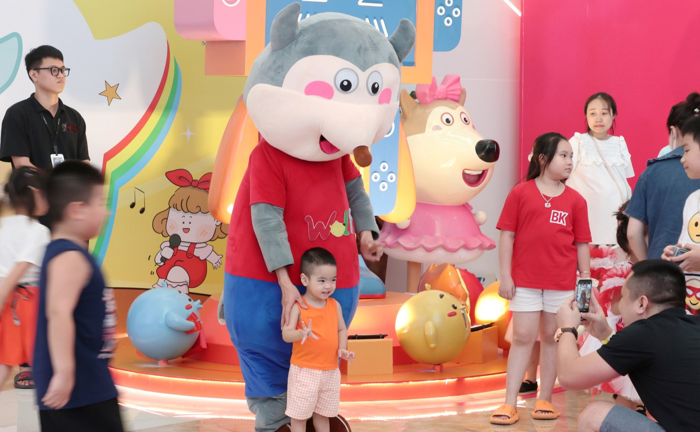 Wolfoo City là điểm hẹn của nhiều gia đình trẻ.