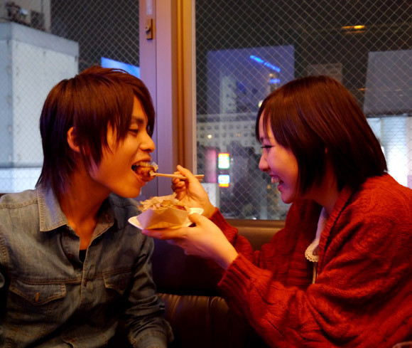 Cùng ăn tối. Cùng ăn tối