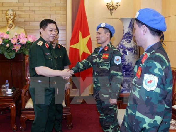 Infographic 200 ủy viên BCH Trung ương Đảng khóa XII ảnh 107