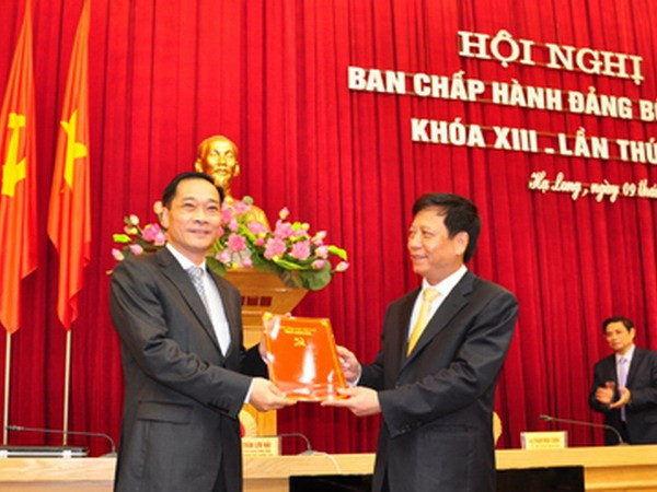 Infographic 200 ủy viên BCH Trung ương Đảng khóa XII ảnh 137