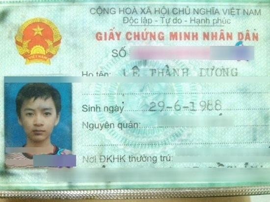 Người hâm mộ dành “cơn mưa” lời khen cho Ngô Kiến Huy. Thậm chí, nhiều người tìm lại ảnh chụp chứng minh nhân dân để khẳng định vẻ điển trai trường tồn của nam ca sĩ. Bên cạnh đó, nhiều cư dân mạng chia sẻ ảnh chụp căn cước công dân kèm bình luận hài hước thể hiện sự ghen tị không hề nhỏ với Ngô Kiến Huy. Người hâm mộ dành “cơn mưa” lời khen cho Ngô Kiến Huy. Thậm chí, nhiều người tìm lại ảnh chụp chứng minh nhân dân để khẳng định vẻ điển trai trường tồn của nam ca sĩ. Bên cạnh đó, nhiều cư dân mạng chia sẻ ảnh chụp căn cước công dân kèm bình luận hài hước thể hiện sự ghen tị không hề nhỏ với Ngô Kiến Huy.