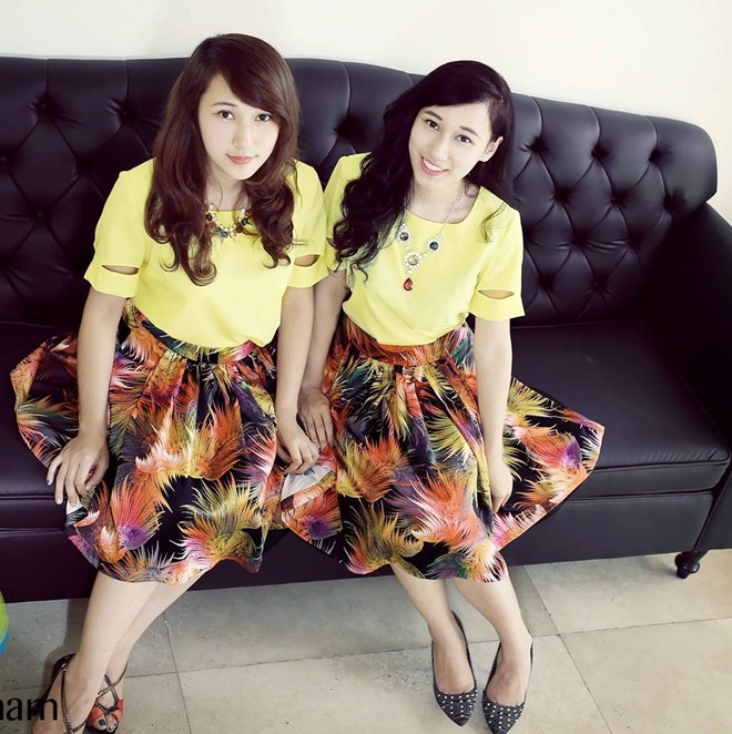 Mai Nhi cho biết: “Nếu nhìn ảnh thì mọi người sẽ nghĩ hai chúng mình rất giống nhau nhưng thực chất bên ngoài cả hai đều khác về tính cách nên chỉ cần gặp một lần thì sẽ nhận ra”