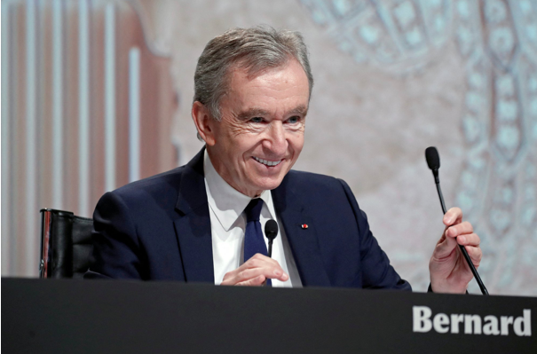 Bernard Arnault là ông chủ tập đoàn sở hữu thương hiệu LV. (Ảnh: Reuters)