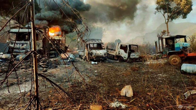 Cảnh tượng tan hoang ở bang Kayah, Myanmar, hôm 24/12/2021. (Ảnh: AP) Cảnh tượng tan hoang ở bang Kayah, Myanmar, hôm 24/12/2021. (Ảnh: AP)